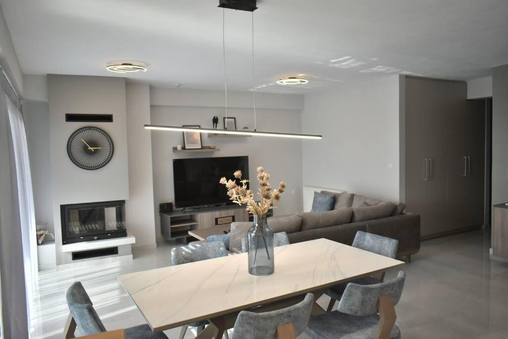Modern Luxury Suite Karditsa Exterior photo