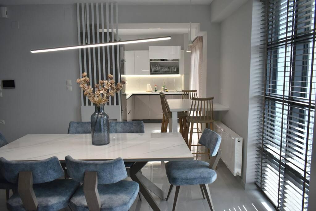 Modern Luxury Suite Karditsa Exterior photo