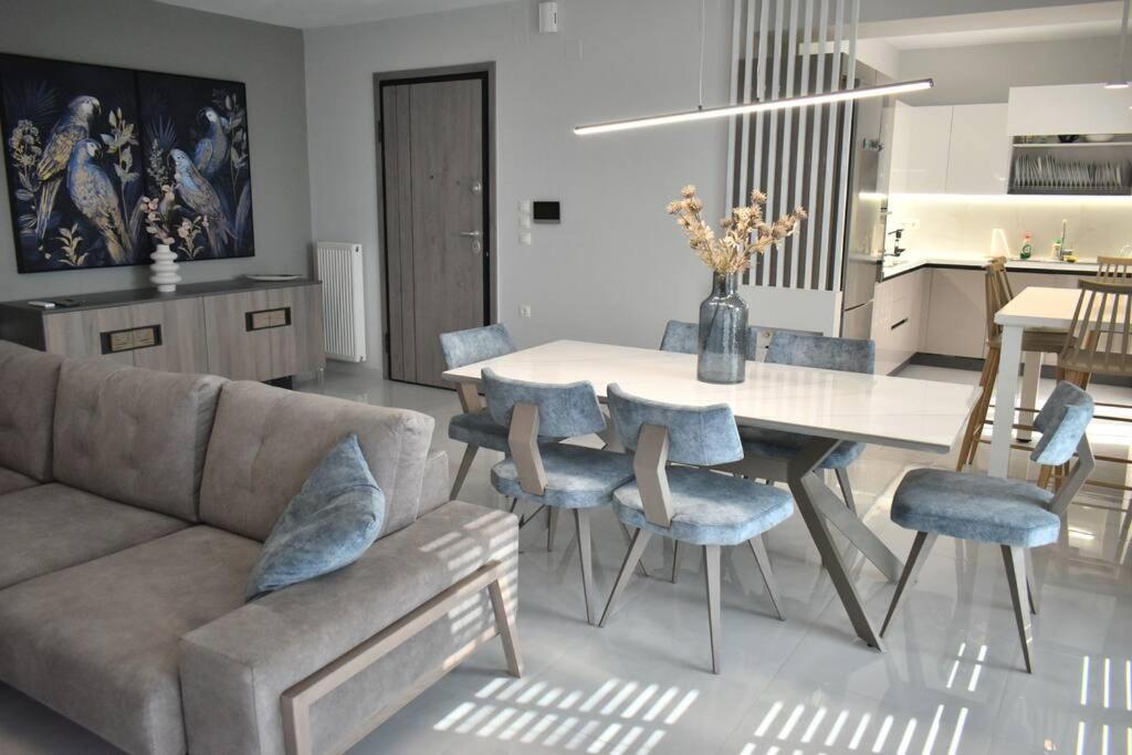 Modern Luxury Suite Karditsa Exterior photo